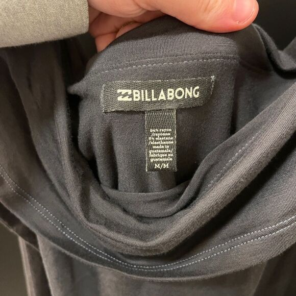 NWT Billabong Make Time Folded Off-Shoulder Top Size Medium - Picture 3 of 5